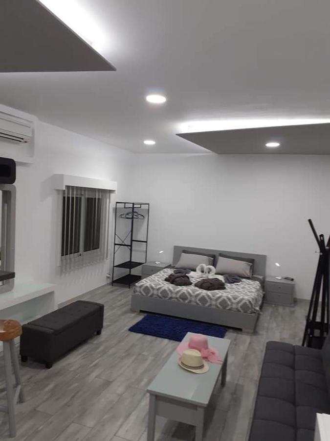 Deluxe Yiota'S Studio ! Hlóraka Kültér fotó